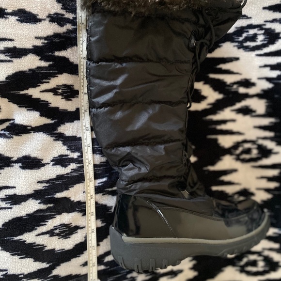 Cougar Black Lace Up Boots with Fur Trim - Picture 5 of 7